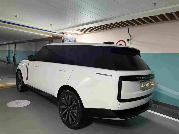 Photo 2 - Land Rover Range Rover