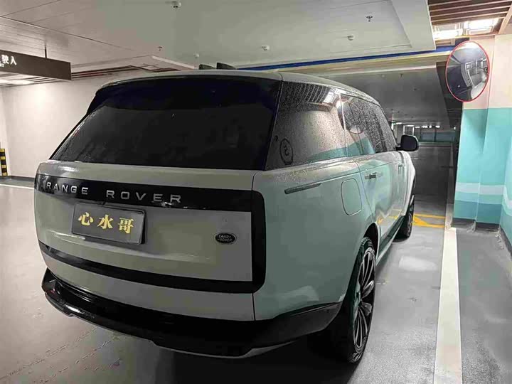 Photo 3 - Land Rover Range Rover