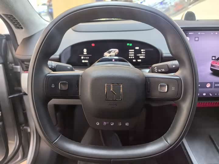 Фото 6 - Zeekr 007