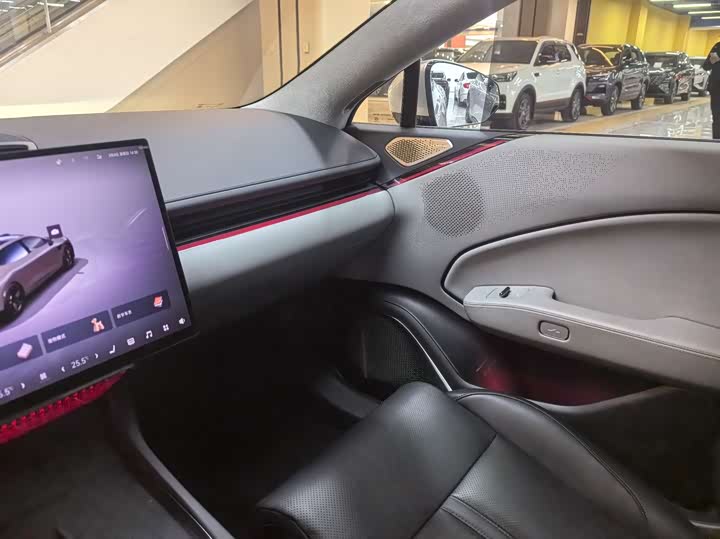 Фото 7 - Zeekr 007