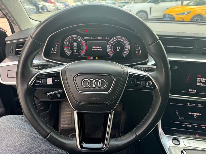 Фото 5 - Audi A6L