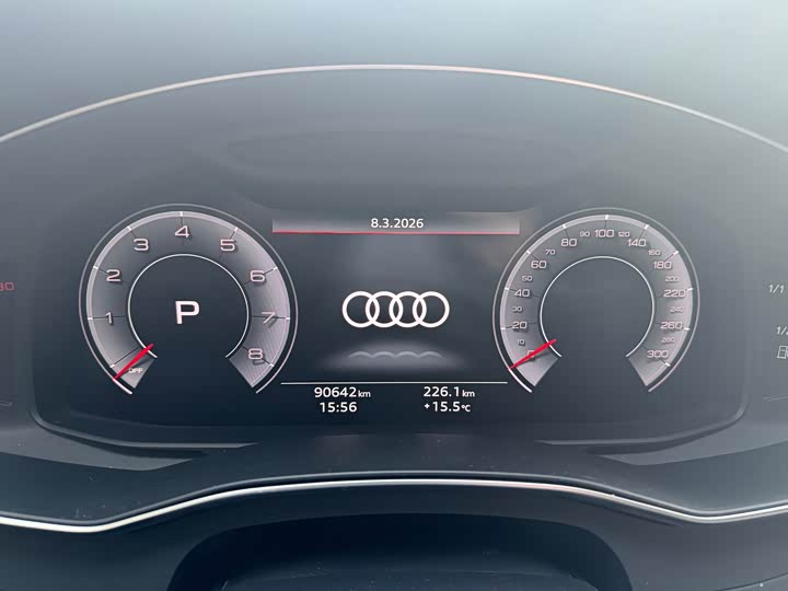 Фото 6 - Audi A6L