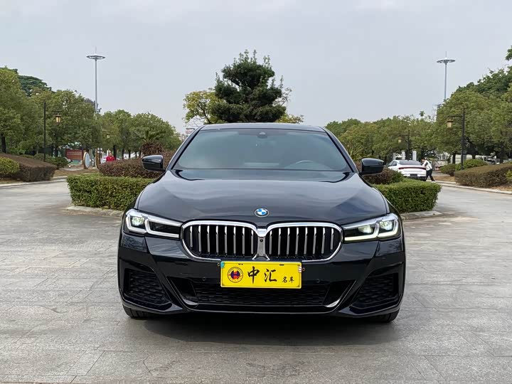 Фото 2 - BMW 5 Series