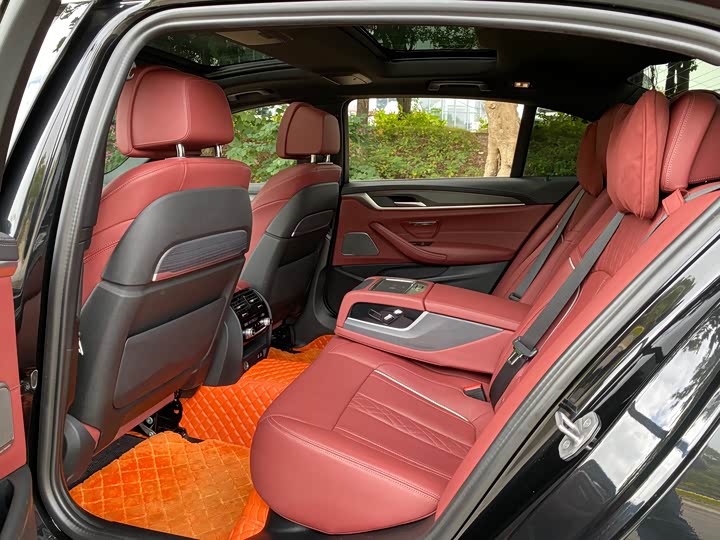 Фото 6 - BMW 5 Series