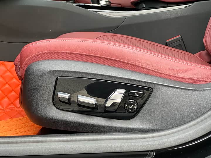 Фото 9 - BMW 5 Series