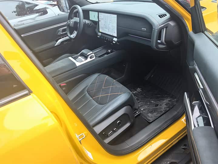 Фото 8 - Changan Deepal G318