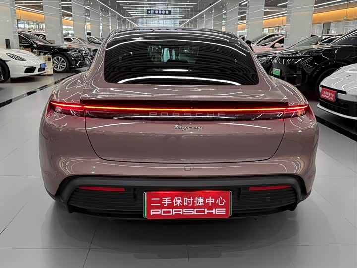 Фото 5 - Porsche Taycan