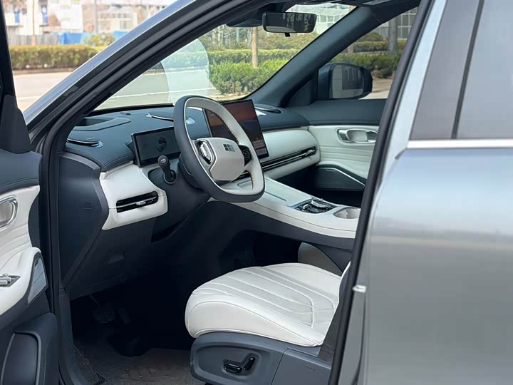 Фото 4 - Geely Galaxy Starship 7