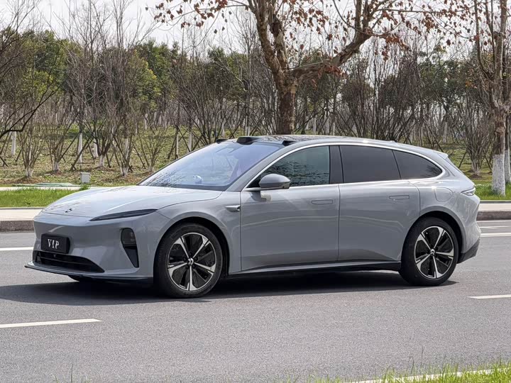 Фото 1 - Nio ET5T