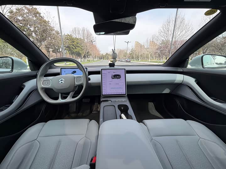 Фото 7 - Nio ET5T