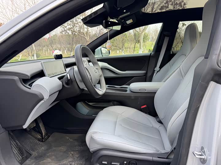 Фото 8 - Nio ET5T