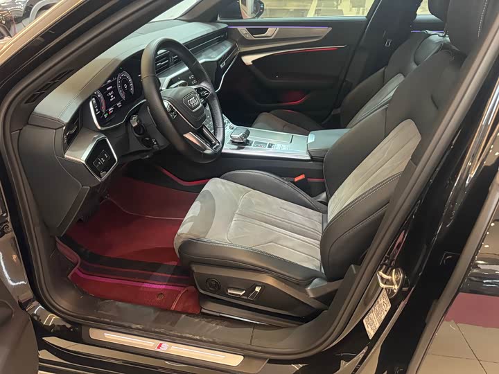 Фото 8 - Audi A6L