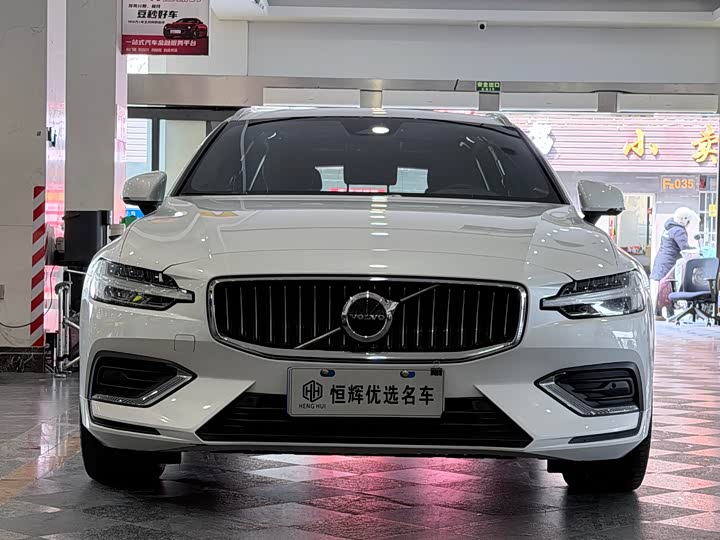 Фото 2 - Volvo V60