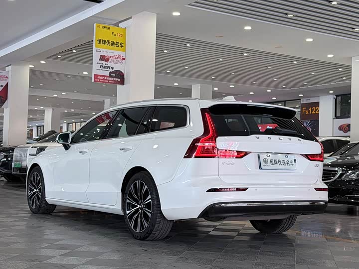 Фото 4 - Volvo V60