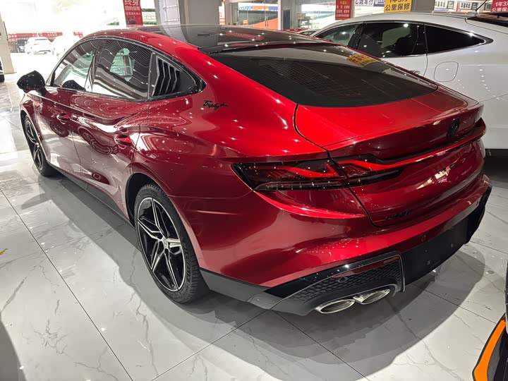 Фото 7 - MG Motor 7