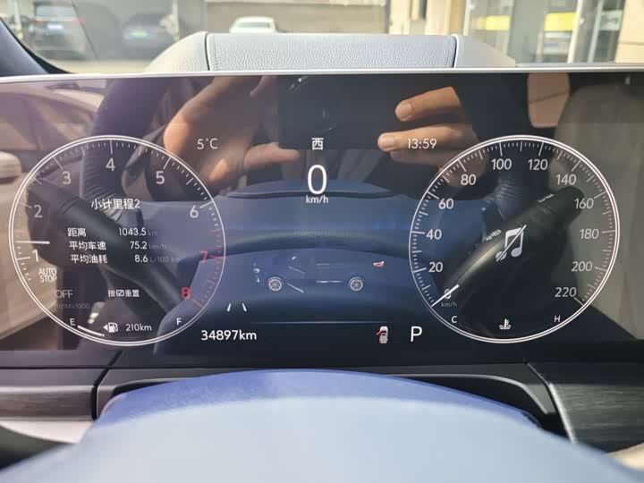 Фото 8 - Buick GL8 ES