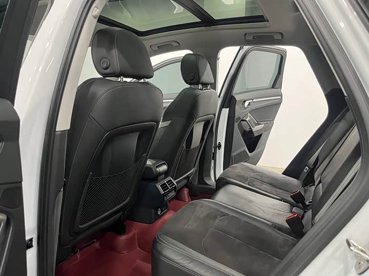 Фото 6 - Audi Q3