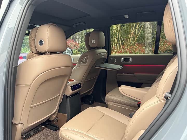 Фото 6 - LiXiang L8