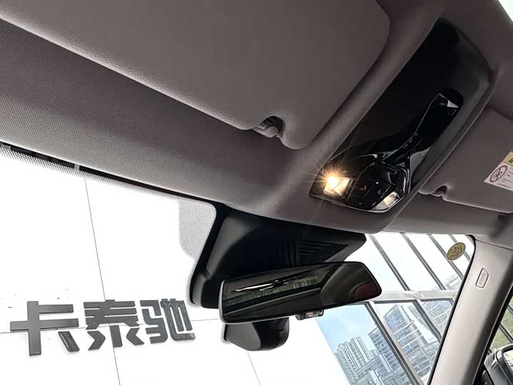 Фото 8 - BMW 2 Series