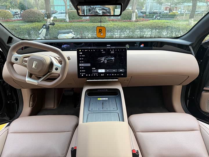 Фото 7 - Avatr 12