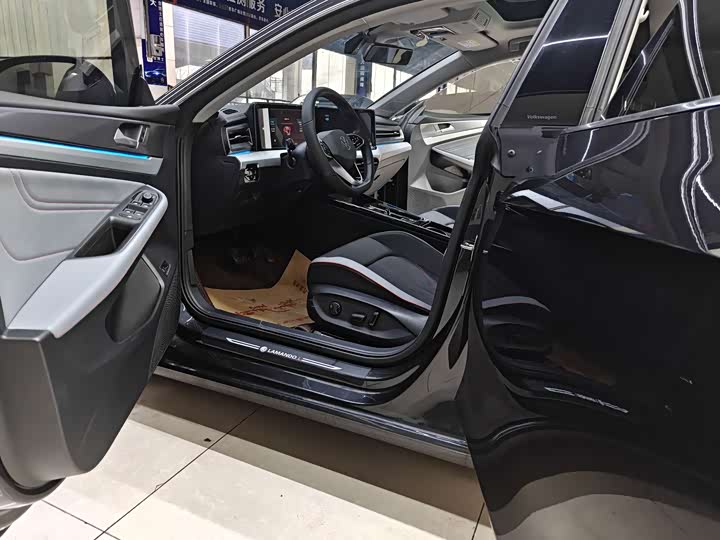 Фото 9 - Volkswagen Lamando L