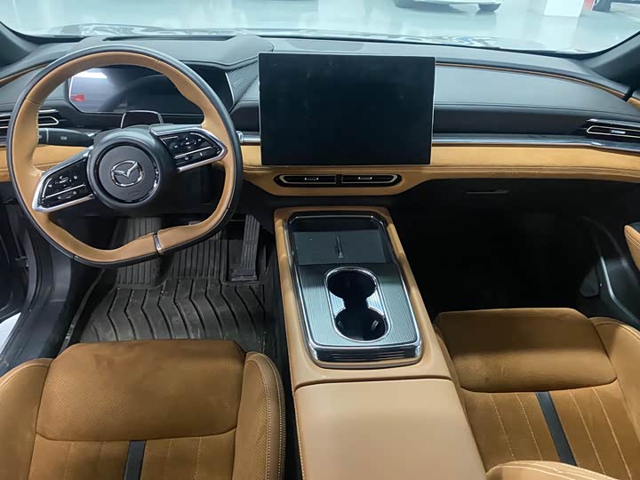 Photo 6 - Mazda EZ-6