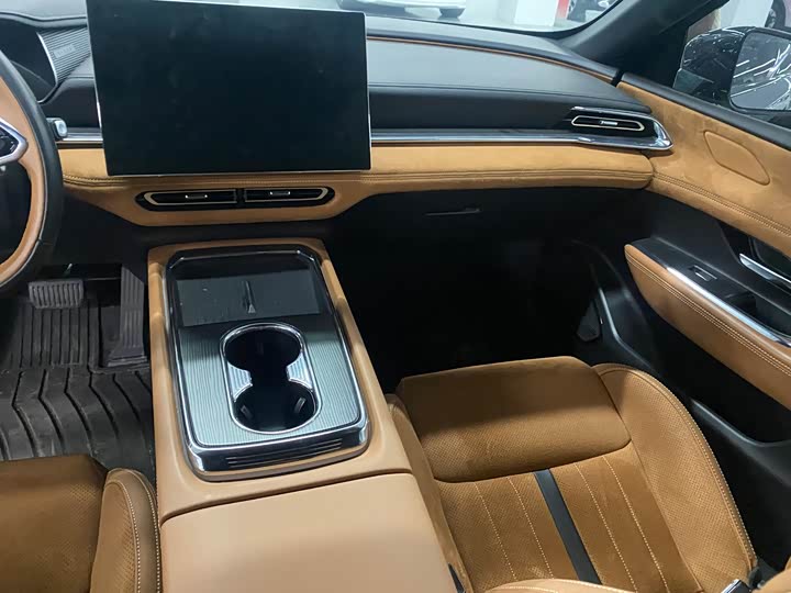 Photo 8 - Mazda EZ-6