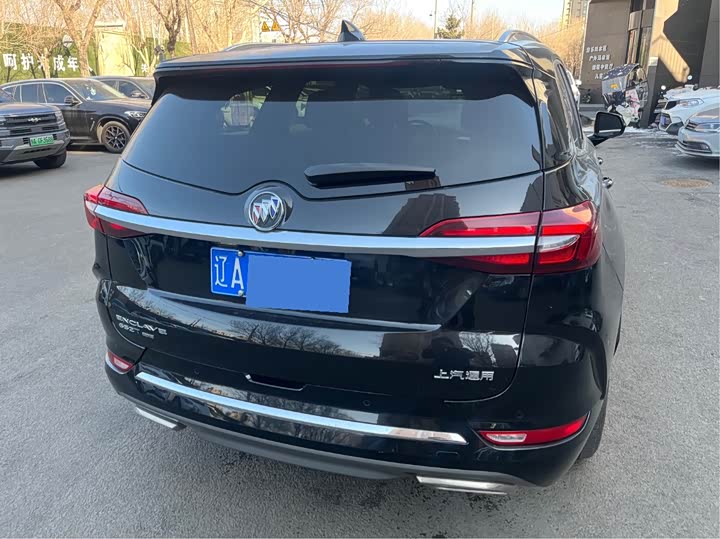 Фото 7 - Buick Enclave