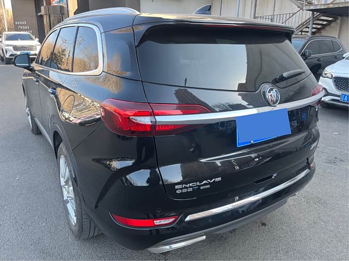 Фото 9 - Buick Enclave