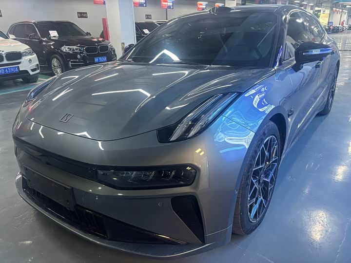 Фото 3 - Zeekr 001