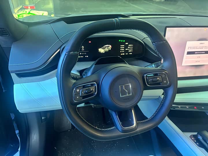 Фото 5 - Zeekr 001