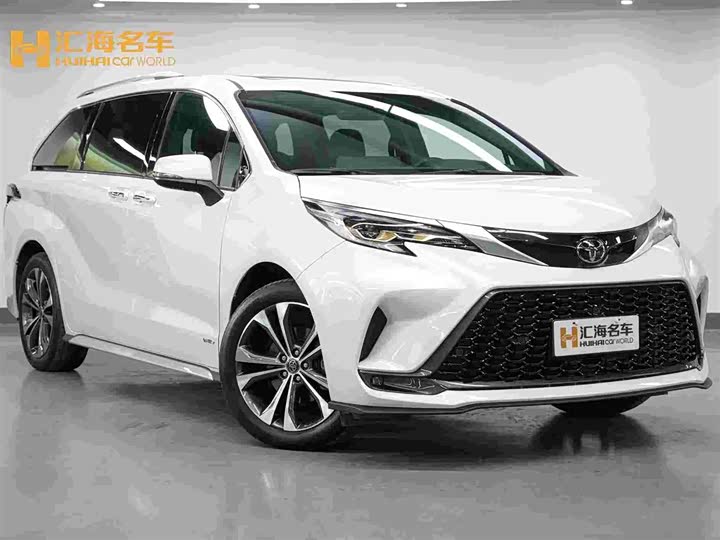 Фото 2 - Toyota Granvia