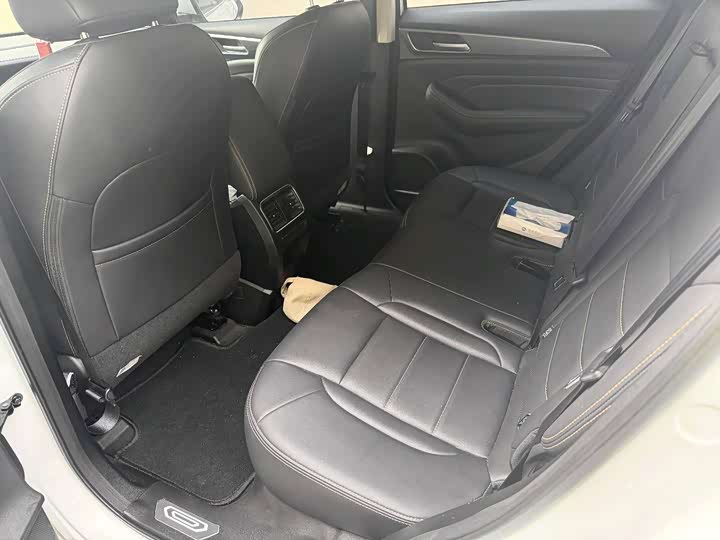 Фото 6 - Haval F7x