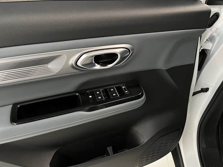 Фото 6 - GAC Aion Y