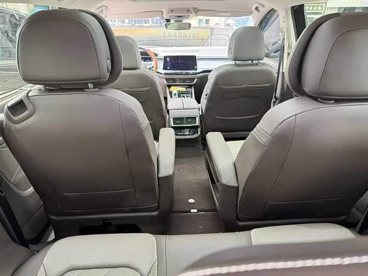 Фото 7 - Volkswagen Viloran