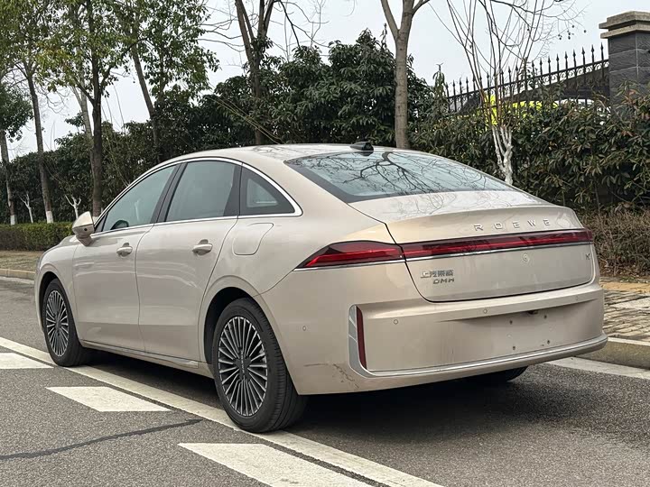 Photo 6 - Roewe M7 DMH