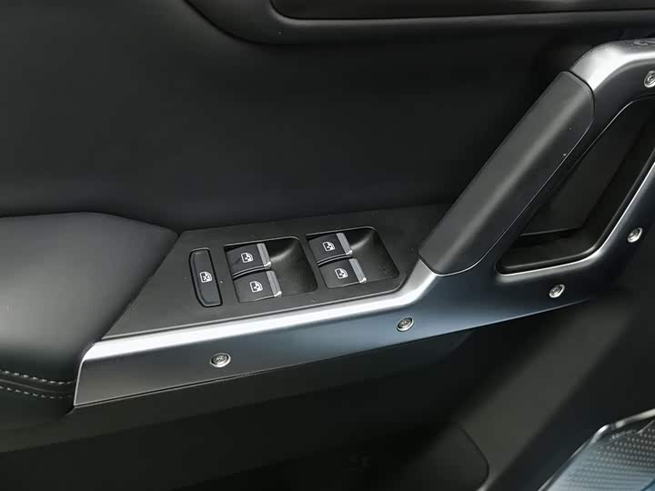 Фото 9 - BAW 212 T01