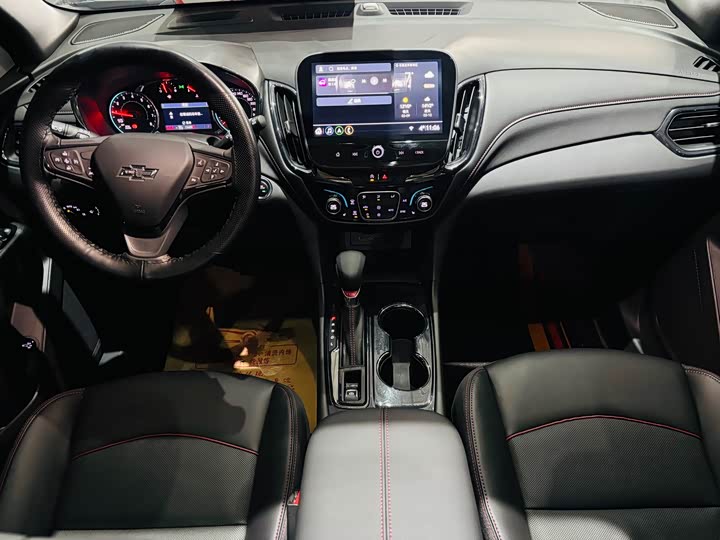 Фото 7 - Chevrolet Equinox