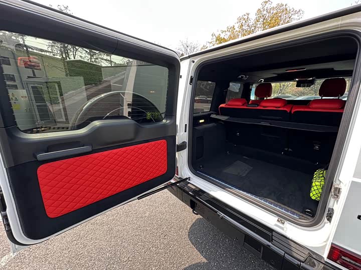 Photo 8 - Mercedes-Benz G-Class AMG