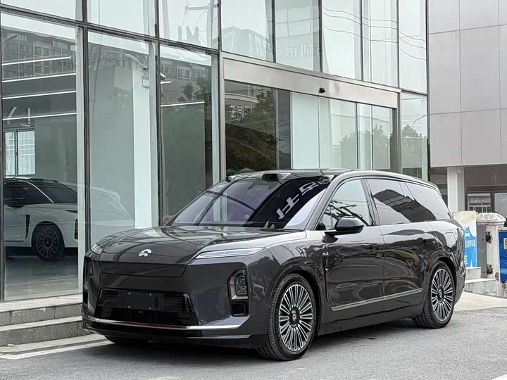 Фото 1 - Nio ES8