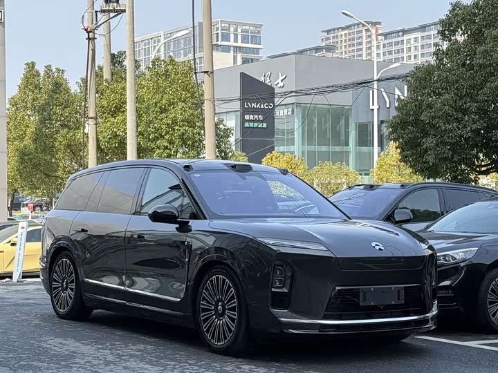 Фото 3 - Nio ES8