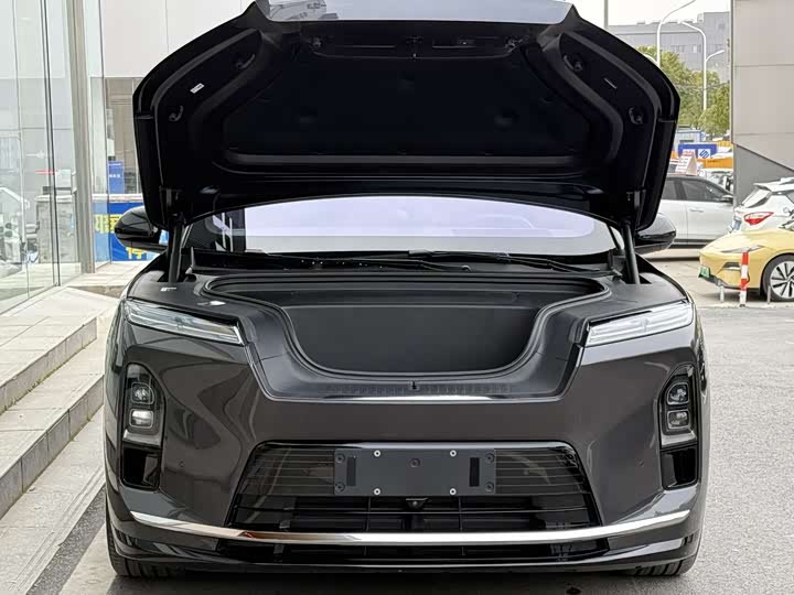 Фото 9 - Nio ES8