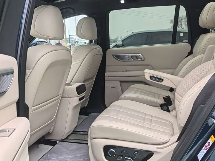 Photo 7 - Changan Deepal S09