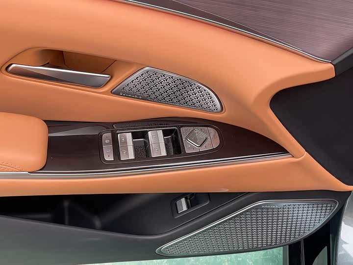 Фото 7 - BYD Han L