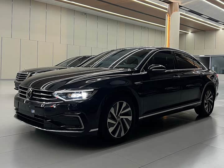 Фото 1 - Volkswagen Magotan GTE Hybrid