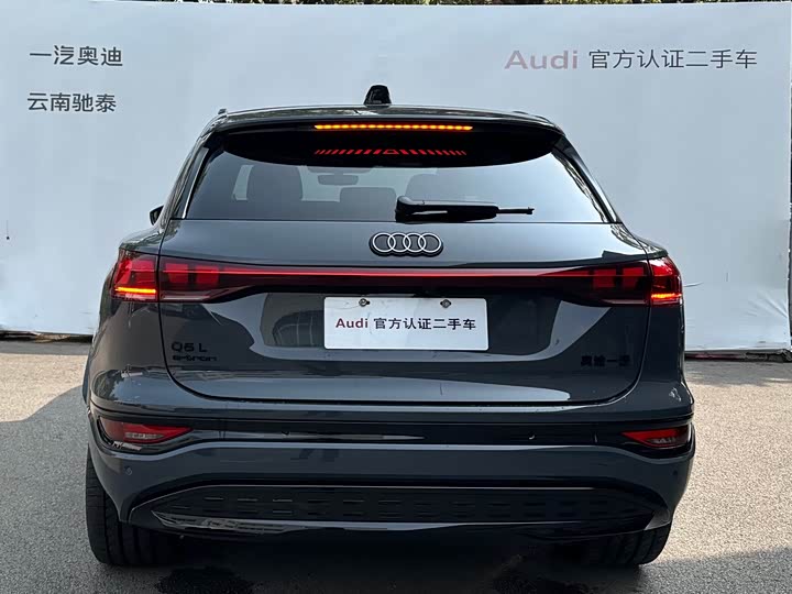 Фото 3 - Audi Q6L e-tron