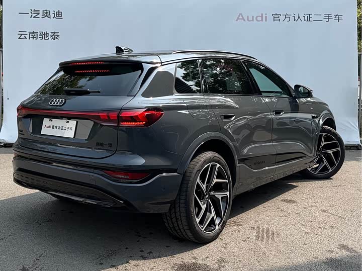 Фото 4 - Audi Q6L e-tron