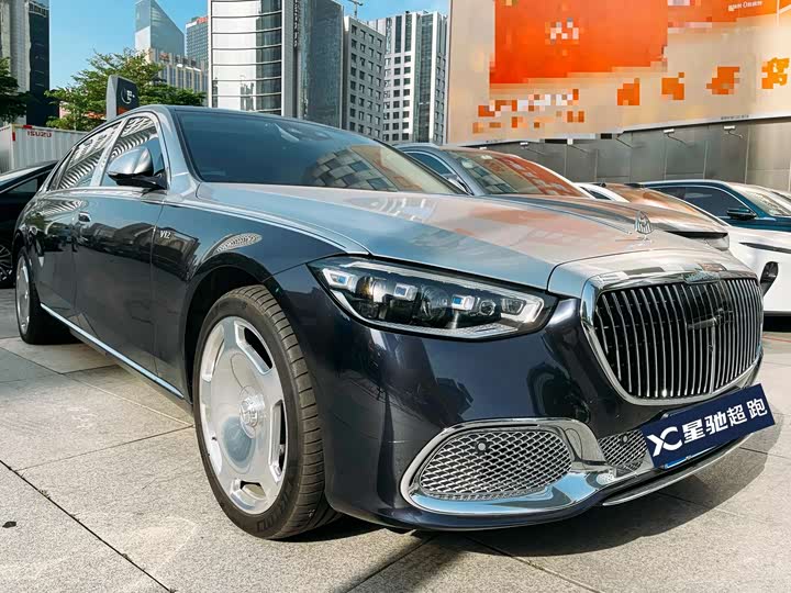 Фото 3 - Mercedes-Benz Maybach S-Class