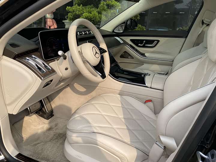 Фото 6 - Mercedes-Benz Maybach S-Class