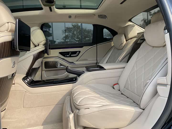 Фото 7 - Mercedes-Benz Maybach S-Class